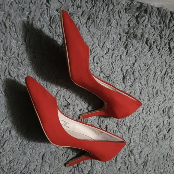 Size 5 High heels - Picture 2 of 3